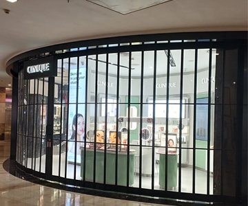 Aluminium Folding Doors